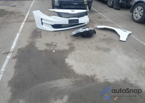 2016 Kia Optima Ex z USA, uszkodzony, nr VIN 5XXGU4L39GG080021